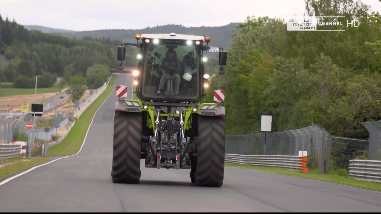 V traktoru na Nordschleife